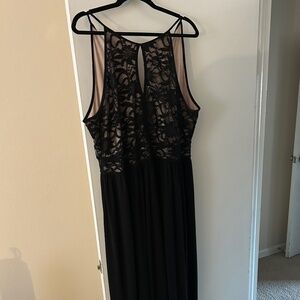 Formal dress for women | size 18W | David’s Bridal Halter Maxi Dress